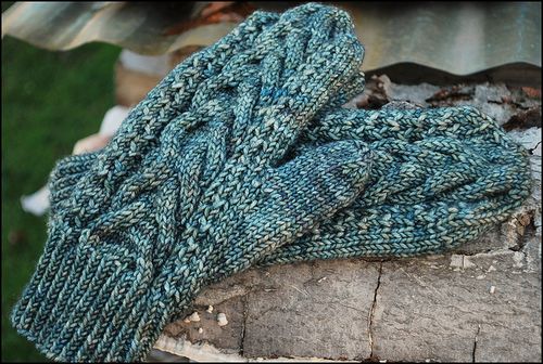 Wood Hollow Mittens finished