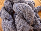 Handspun_purple_yarn