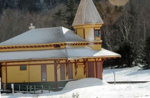 Crawford notch rail house 1