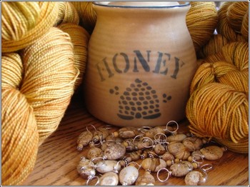 Queen_bee_markers Queen_bee_markers