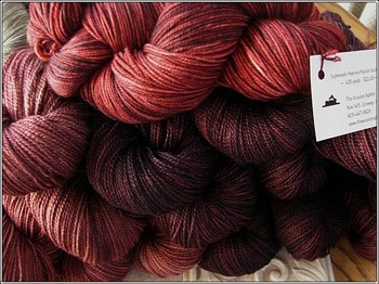 Morccan_black_velvet_garnet Morccan_black_velvet_garnet