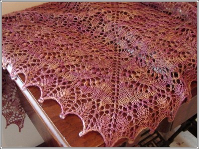 Cracklin_rosie_shawl