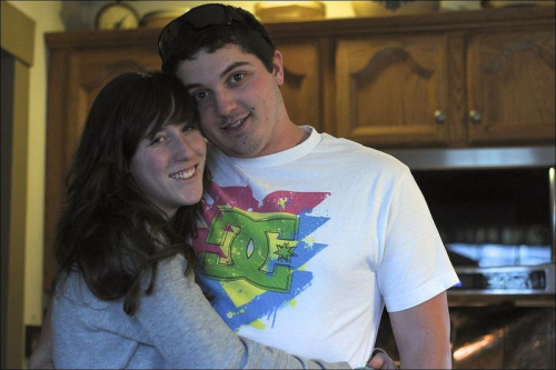 Courtney_tom Courtney_tom